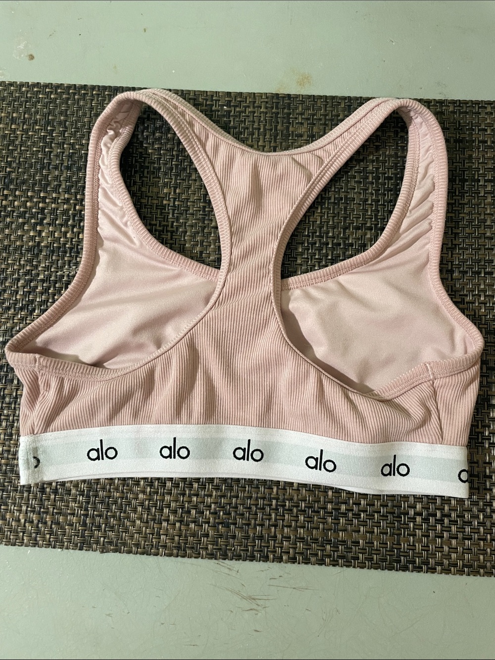 Alo Yoga Icon Ribbed Henley Bra - Picture 3 of 3